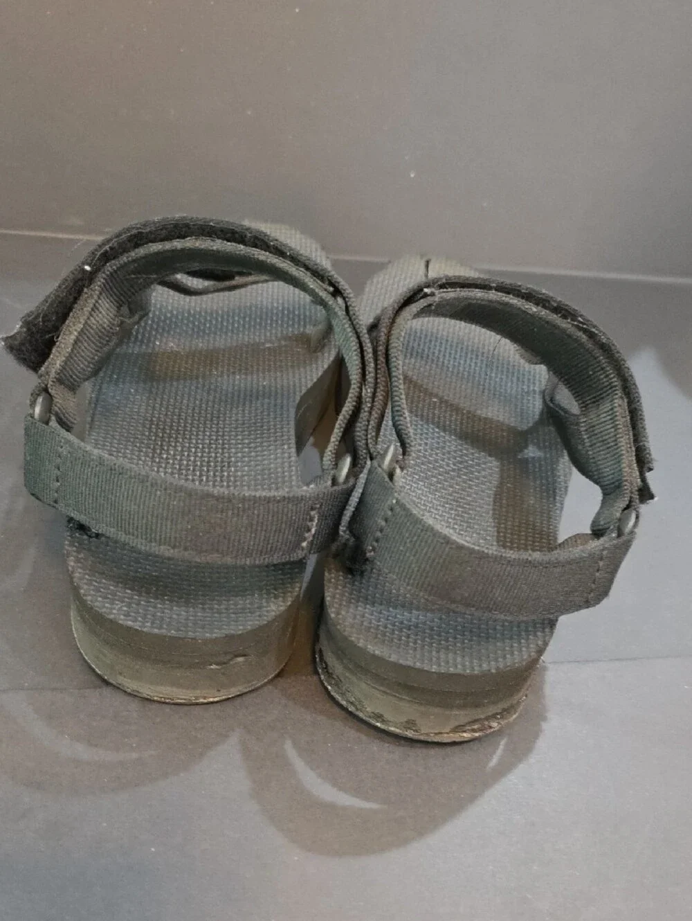 Teva Women's 0Black Webbing Sandals Size 9